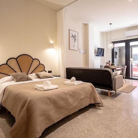 Suite De Lujo Estilo Mediterraneo Валенсия Екстериор снимка